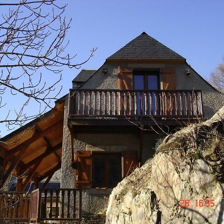 Gite Familial Fouga Bareilles Exterior foto
