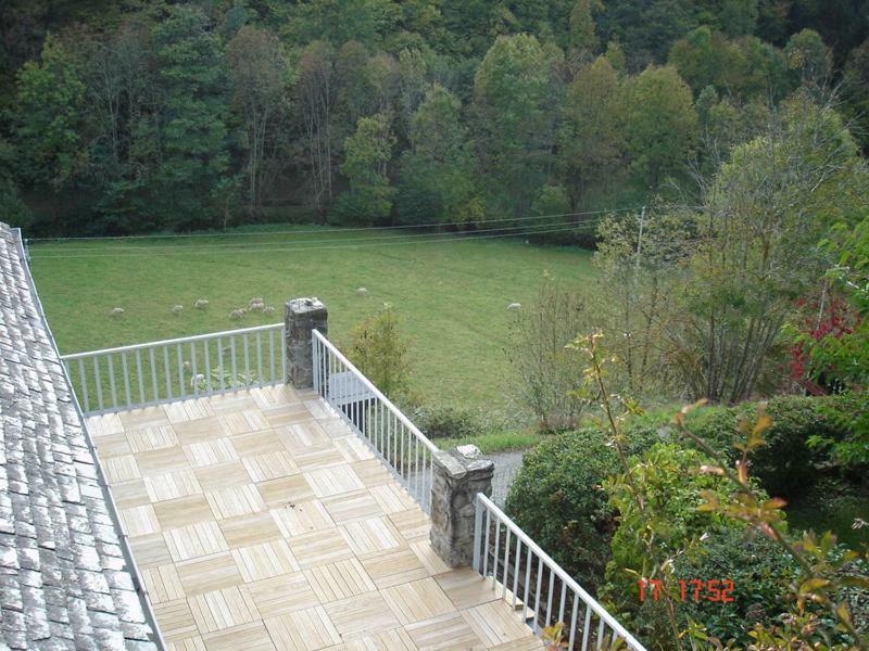 Gite Familial Fouga Bareilles Exterior foto