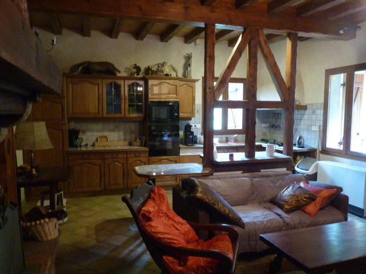 Gite Familial Fouga Bareilles Exterior foto